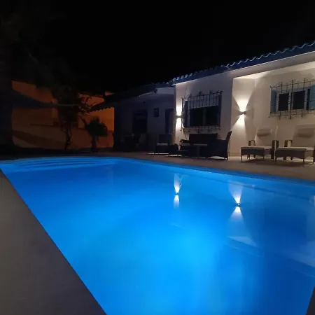 Villa Stunning In Aguadulce, Almeria Private Pool 400 Sqm Area 800m